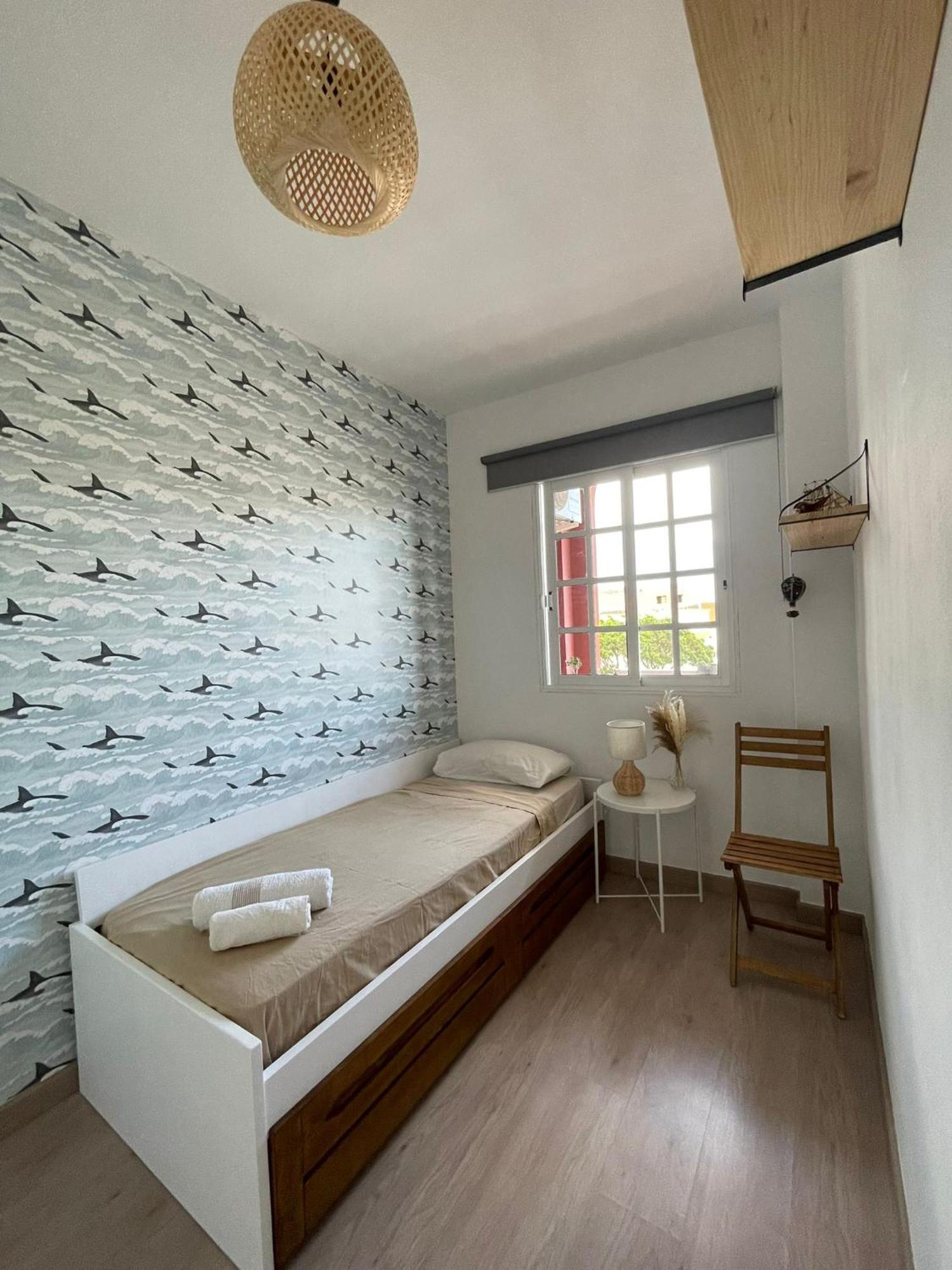 Seaside Paradise - 2 Bedroom Apartment With Ocean Views & Air Conditioning In Playa San Juan Esterno foto
