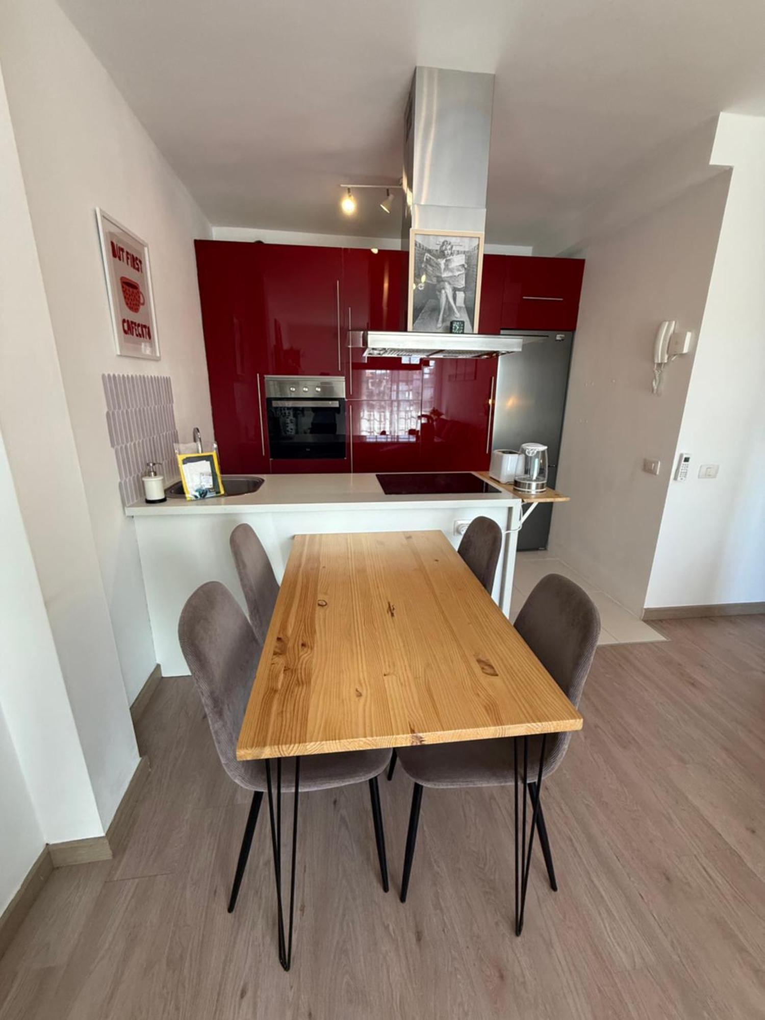 Seaside Paradise - 2 Bedroom Apartment With Ocean Views & Air Conditioning In Playa San Juan Esterno foto