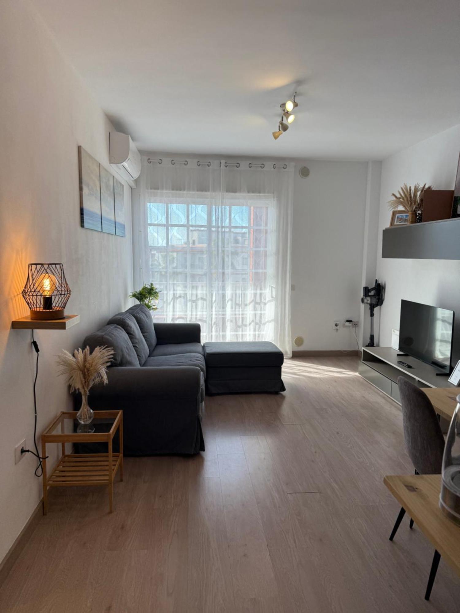 Seaside Paradise - 2 Bedroom Apartment With Ocean Views & Air Conditioning In Playa San Juan Esterno foto