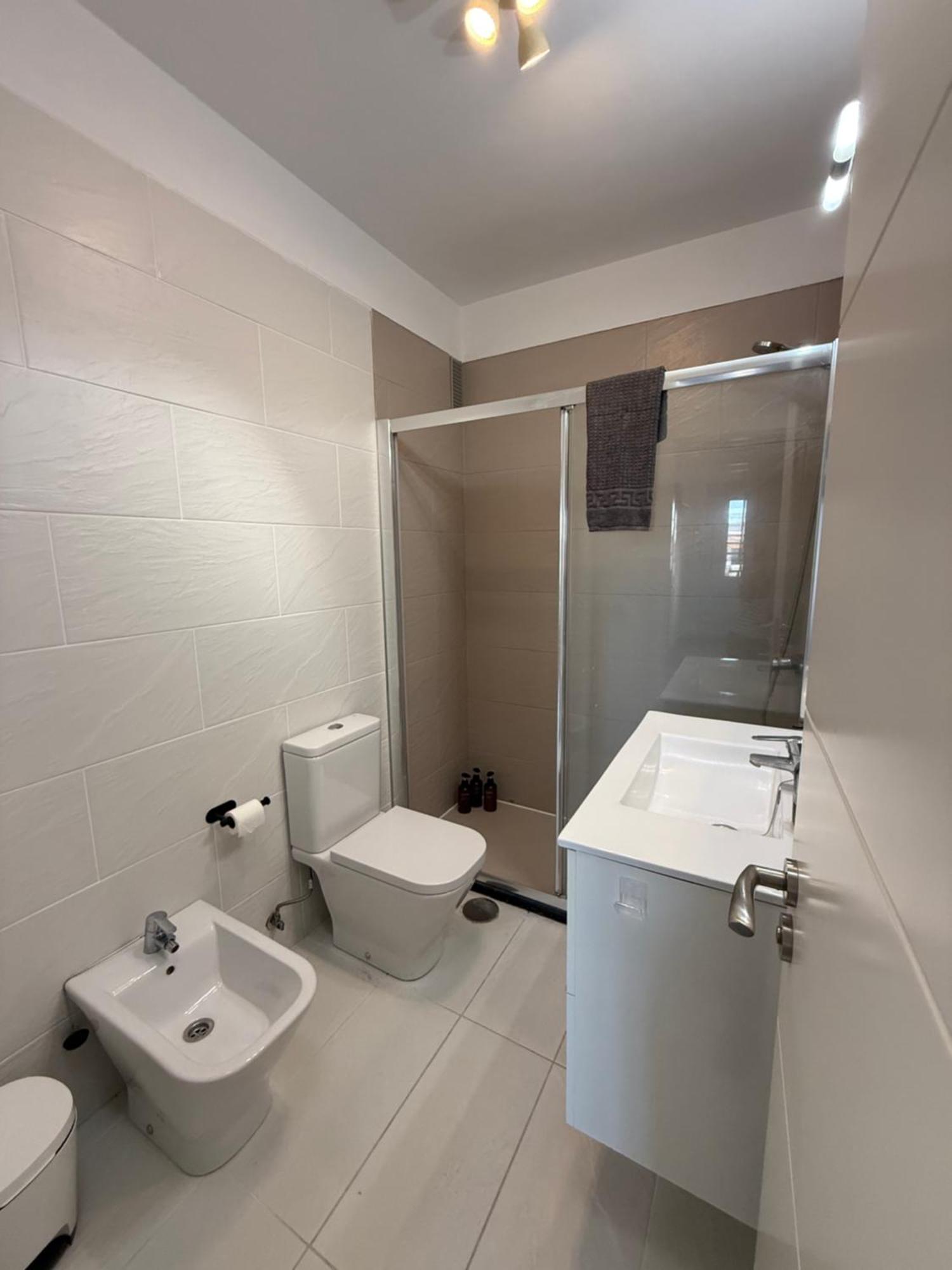 Seaside Paradise - 2 Bedroom Apartment With Ocean Views & Air Conditioning In Playa San Juan Esterno foto
